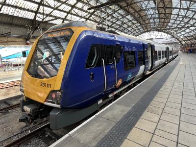 331111 at Liverpool Lime Street. &copy; BigKev