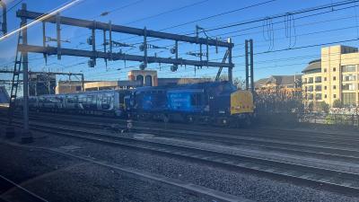 37611 at Reading. &copy; Luivery
