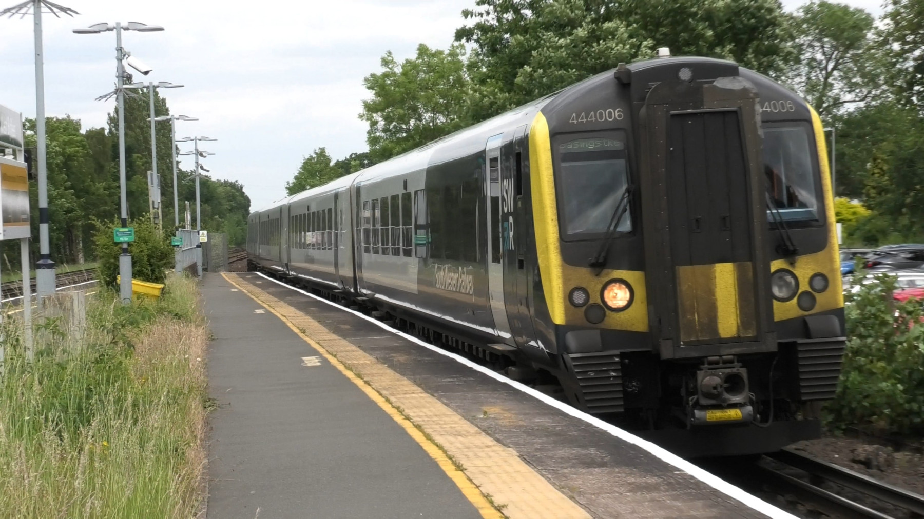 Photo of 444006 at West Byfleet — trainlogger