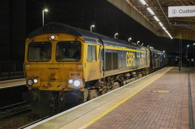 66739 at Warrington Bank Quay. &copy; stevexos