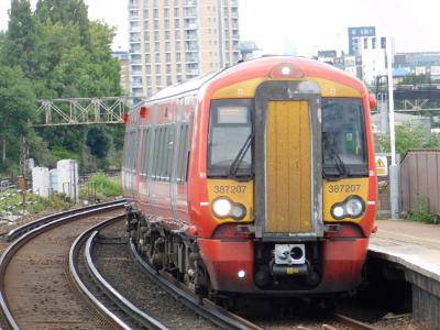 387207 at Clapham Junction. &copy; Trainman5862
