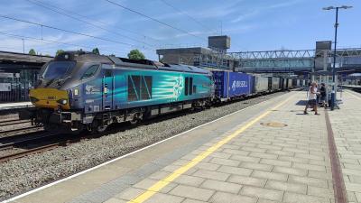 68001 at Stafford. &copy; Geoff