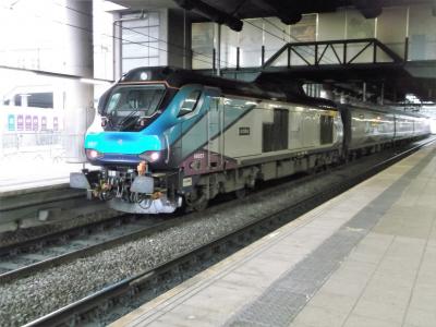 68023 at Manchester Victoria. &copy; Gary37401