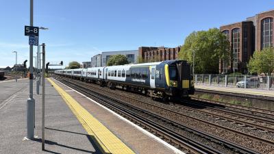 444009 at Eastleigh. &copy; Luivery