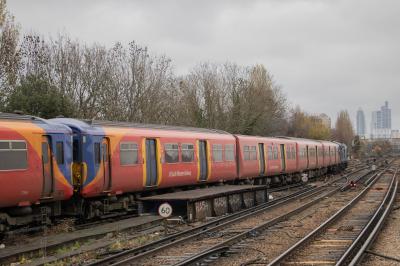 5706,37800 at Clapham Junction. &copy; Zain