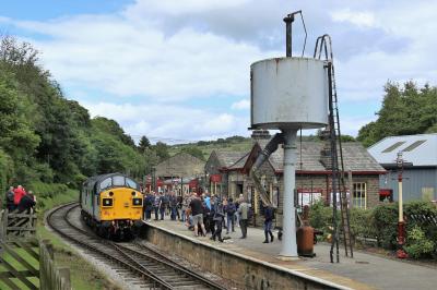 37075 at Keighley & Worth Valley Railway - Oxenhope. &copy; stevexos