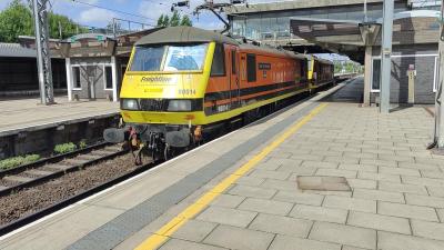 90014 at Stafford. &copy; Geoff