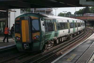 377464 at Clapham Junction. &copy; llamafish