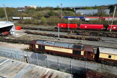 67024 at Warrington Arpley Yard. &copy; stevexos