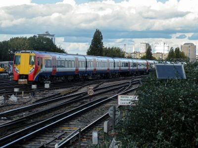 8006 at Clapham Junction. &copy; llamafish