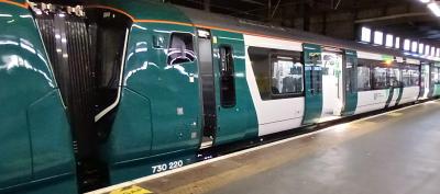 730220 at London Euston. &copy; Geoff