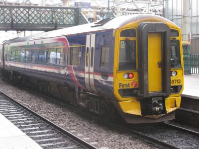 158713 at Edinburgh Waverley. &copy; Byron5574