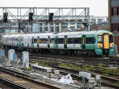 377313 at London Bridge. &copy; llamafish