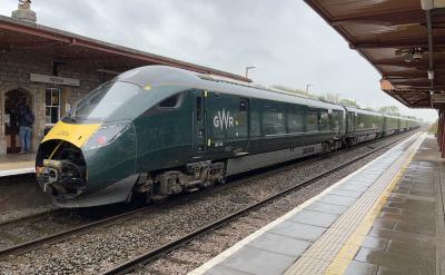 802105 at Yatton. &copy; BigKev
