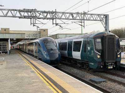 807005,730226 at Milton Keynes Central. &copy; Luivery