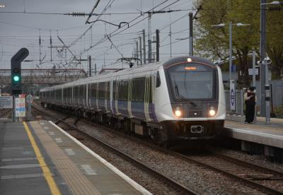 345064 at West Ealing. &copy; AJax