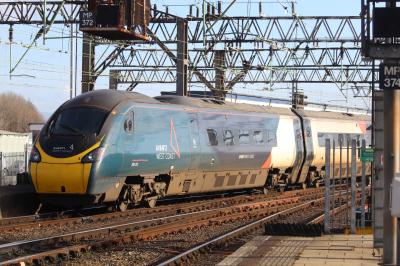 390013 at Manchester Piccadilly. &copy; ConnorsRailPhotography