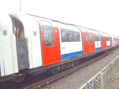 LU92024 at Loughton (LU). &copy; Byron5574