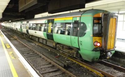 377209 at London Victoria. &copy; BigKev