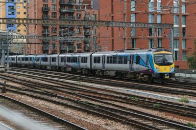 185134 at Leeds. &copy; llamafish
