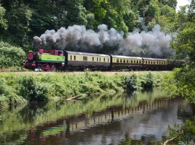 Tkh 5374 steam at South Devon Railway - River Dart. &copy; AJax