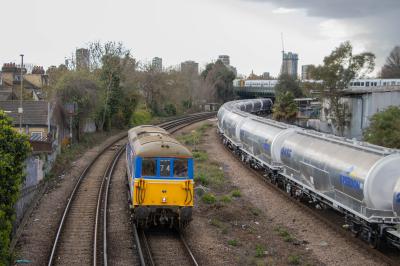 73128 at Culvert Road Bridge. &copy; Zain