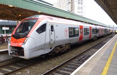 756101 at Cardiff Central. &copy; BigKev