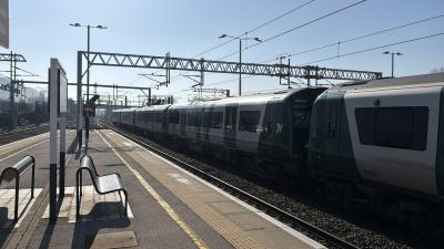350116 at Milton Keynes Central. &copy; Luivery