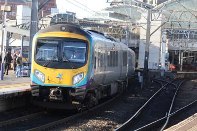 185136 at Manchester Piccadilly. &copy; ConnorsRailPhotography