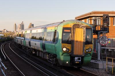 photo of 377405 at Clapham Junction