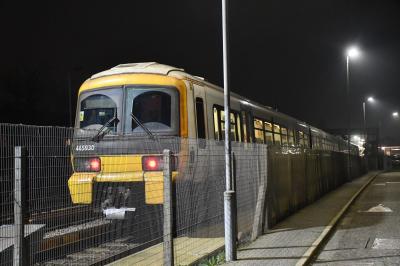 465930 at Slade Green. &copy; MJM