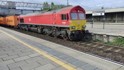 66185 at Stafford. &copy; Geoff