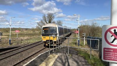 165021 at Kings Sutton. &copy; Luivery