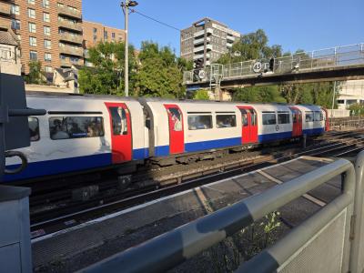 Acton Town (LU) photo