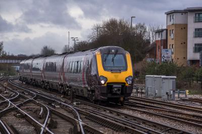 221136 at Eastleigh. &copy; Shotts