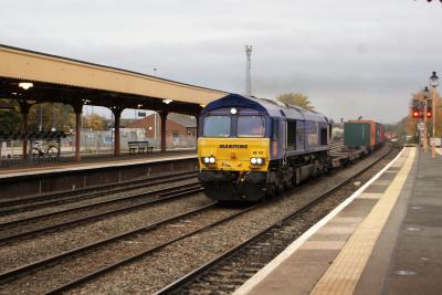 66142 at Leamington Spa. &copy; Gary37401