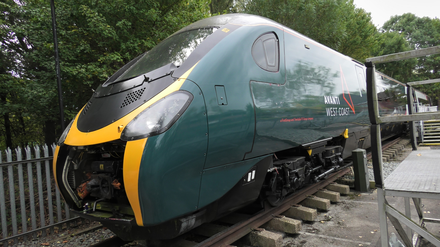 Photo of 390033 at Crewe - Avanti Training Academy — trainlogger