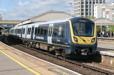 photo of 701042 at Clapham Junction