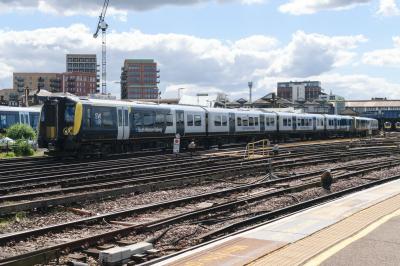 photo of 450088 at Clapham Junction