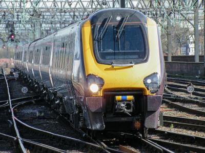 221122 at Manchester Piccadilly. &copy; llamafish