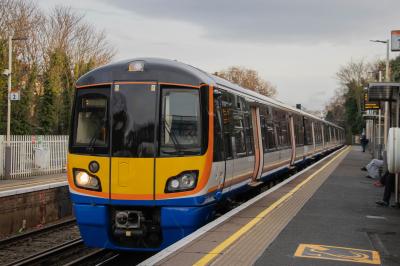 378205 at Wandsworth Road. &copy; Zain