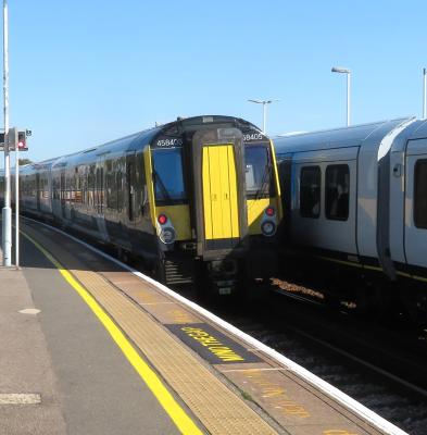 458405 at Clapham Junction. &copy; Geoff