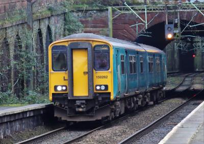 150262 at Edge Hill. &copy; stevexos