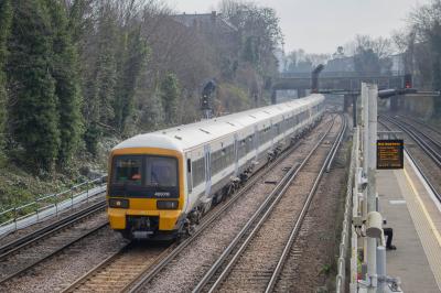 465016 at Wandsworth Road. &copy; Zain