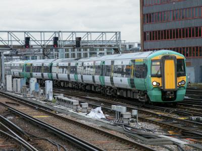 377210 at London Bridge. &copy; llamafish