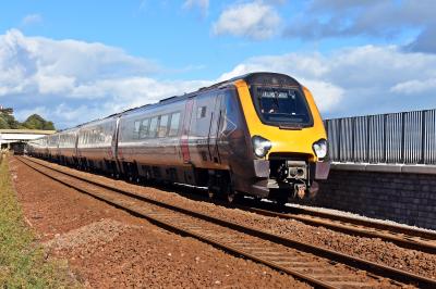 220022,220028 at Dawlish. &copy; Bestieboy