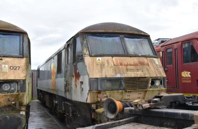 90038 at Sandbach Car & Commercial Dismantlers. &copy; Brodie