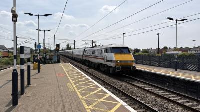 91101 at Newark North Gate. &copy; Luivery