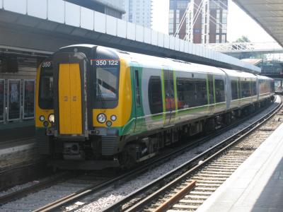350122 at East Croydon. &copy; Byron5574