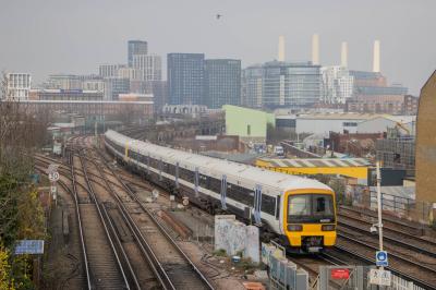 465023 at Wandsworth Road. &copy; Zain